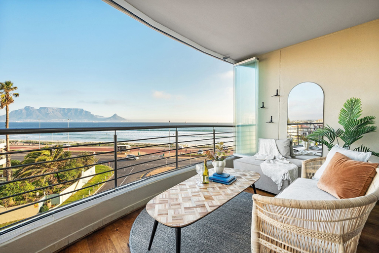 Others 1, Portico 306, City of Cape Town