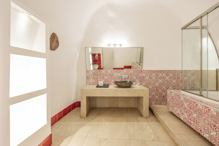 Others 4, Mancave Sanctum Caldera Suites, South Aegean