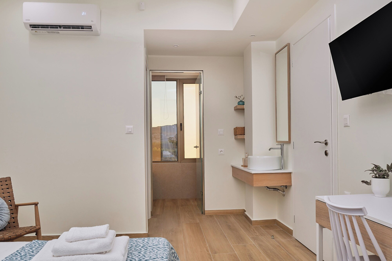 Others 3, Votsalo Seaside Villa, Crete