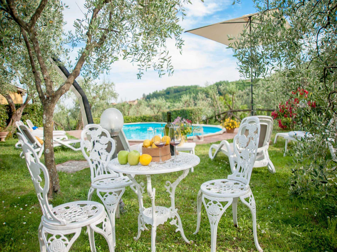 Others 2, Villa in Lucca with Pool near Tuscan Coast, Lucca