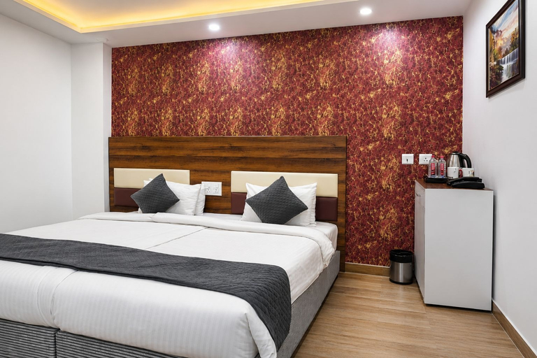 Others 3, Hotel SGT Stay, Varanasi