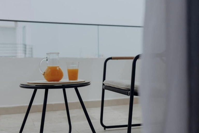 Others 5, The Shelter, Casablanca