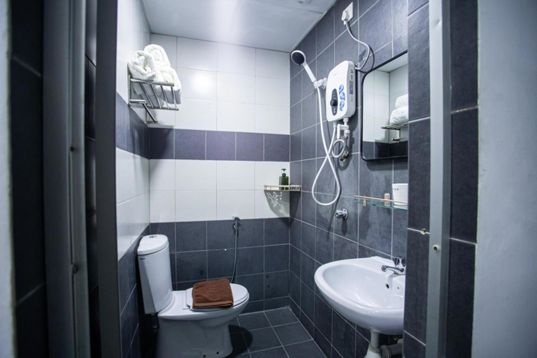 Bathroom 5, Rex City Hotel, Johor Bahru