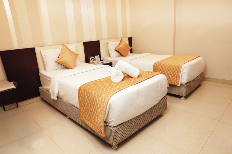 Others 2, Hotel Himalayaa, Tiruvannamalai