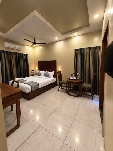 Others 2, Hotel Grand Mirage, Kancheepuram
