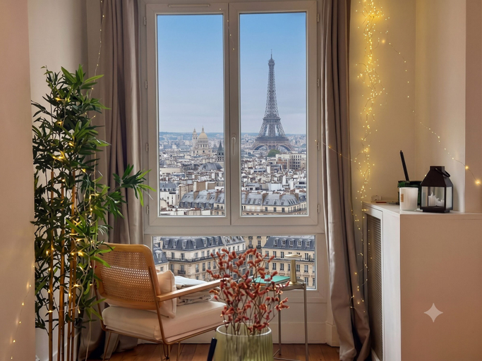 Others 4, Celine 8, Paris