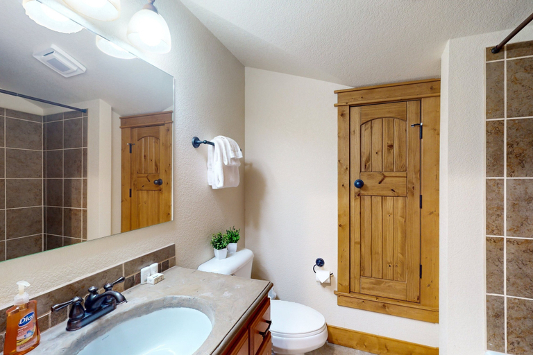 Others 5, Modern Home With Full Kitchen, Patio, Great Location-dogs Welcome, Larimer