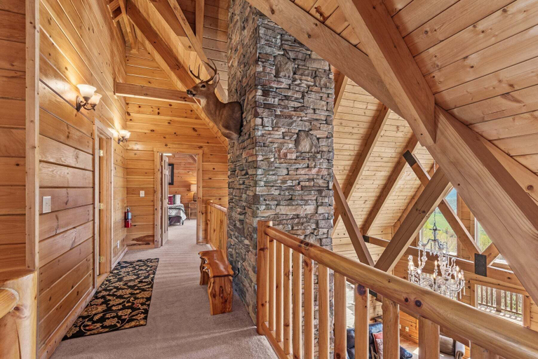 Others 4, Elk Ridge Lodge, Avery
