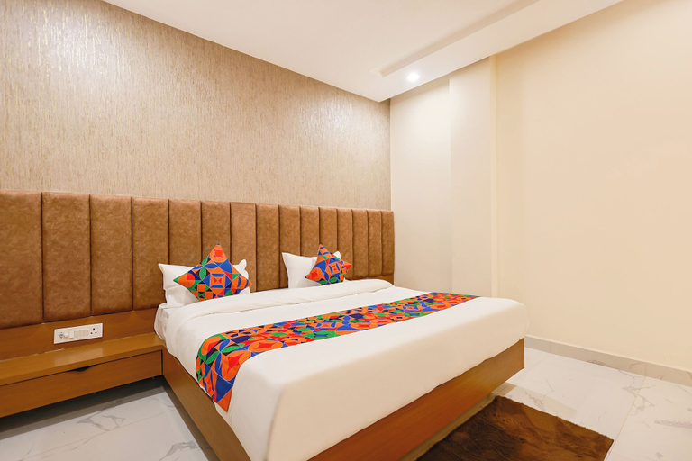 Others 4, FabHotel Shree Priyasharnam - 500 m from prem mandir, Mathura