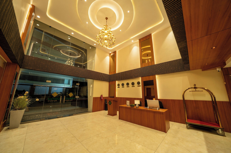 Others 3, Emerald Signature, Mysore