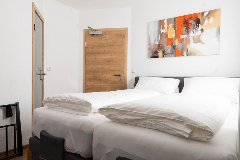 Bedroom 2, Hotel Dortmunder Hof, Würzburg