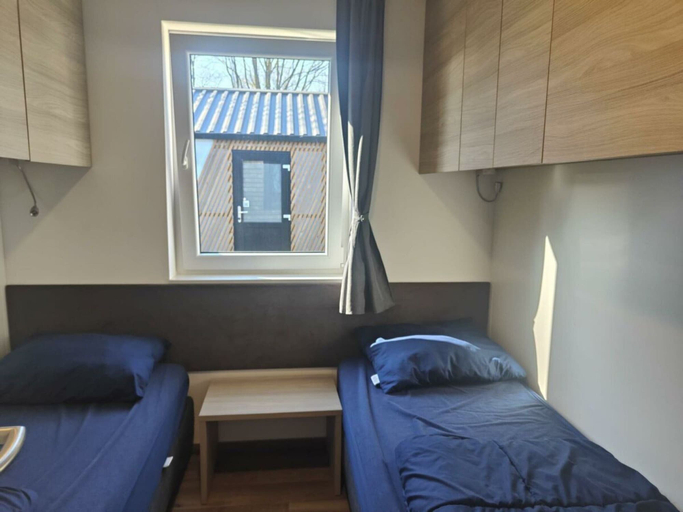 Others 3, Holiday Home in Kaatsheuvel With Terrace, Loon op Zand