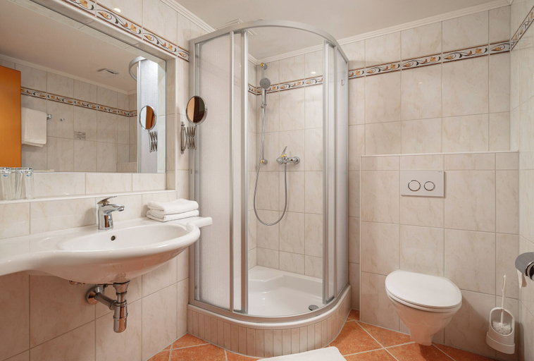 Bathroom 5, Hotel Palace, Sankt Johann im Pongau