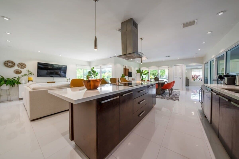 Others 3, Boho House - Stylist Home With a Large Yard, Miami-Dade