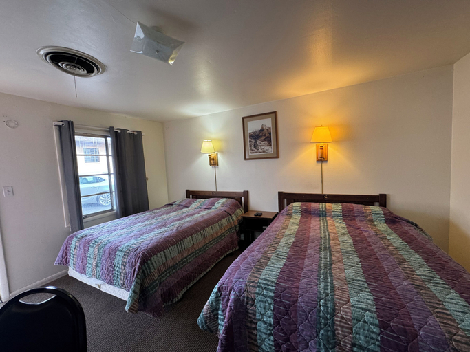 Bedroom 3, Cody Motel Rock Springs WY, Sweetwater