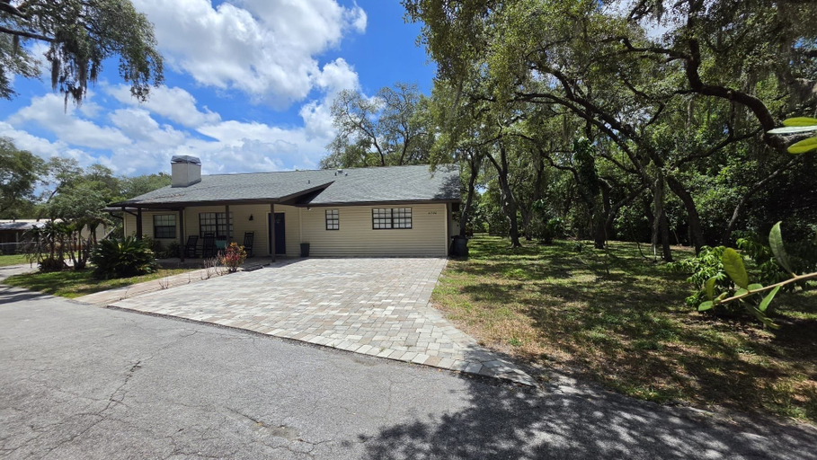 Others 5, Osceola Farmhouse, Pasco