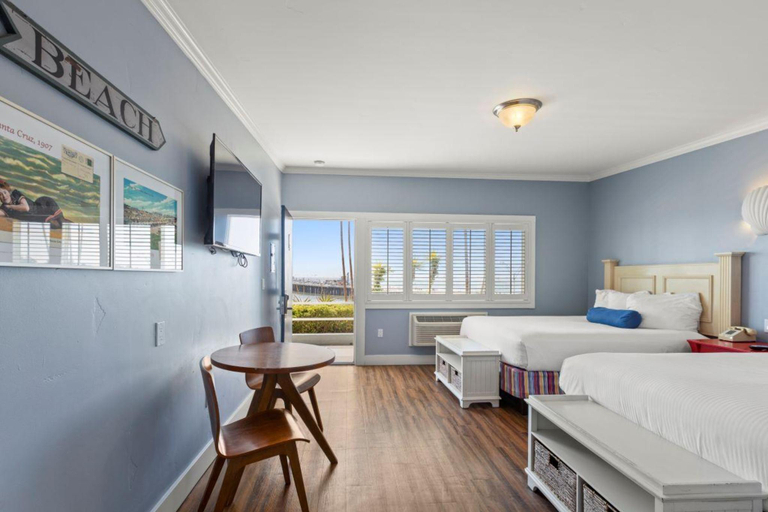 Bedroom 3, Beach Street Inn and Suites, Santa Cruz