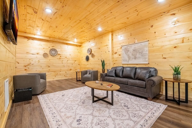 Others 5, Z - Enchanted Pines, Sevier