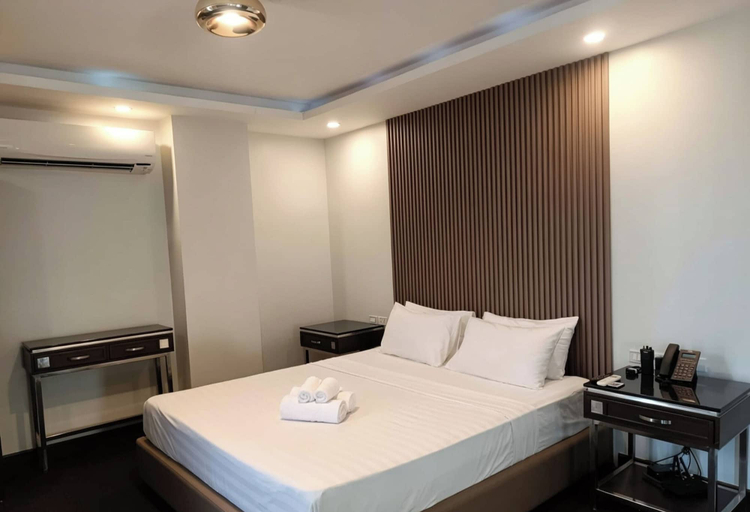 Others 1, The Fields Palace Hotel Premier, Mabalacat