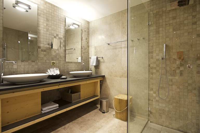 Bathroom 4, Matterhorn Lodge Boutique Hotel & Apartements, Visp
