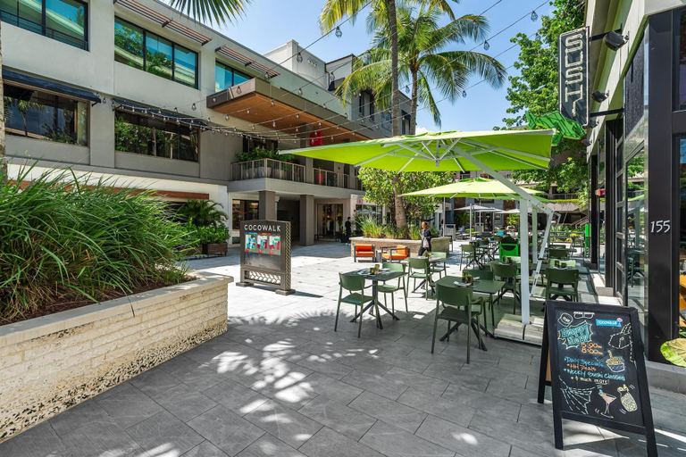 Others 4, Sunset Suite Skyline Views King + Twin Sofa Includes Parking, Miami-Dade