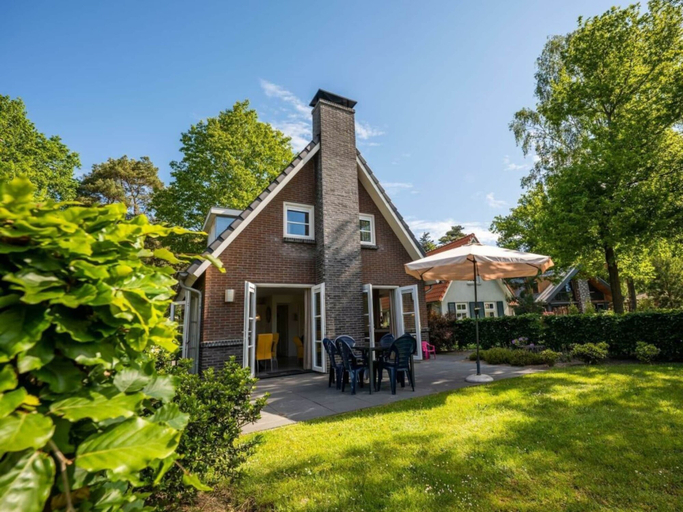 Others 2, Holiday Home in Lochem With Terrace, Lochem