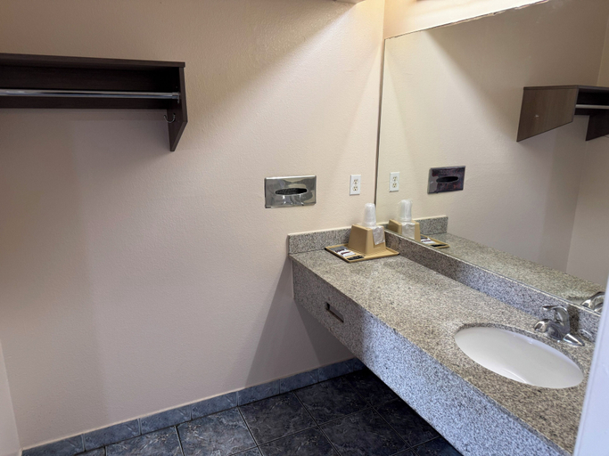 Others 5, Scottish Inns & Suites - Rosenberg, Fort Bend
