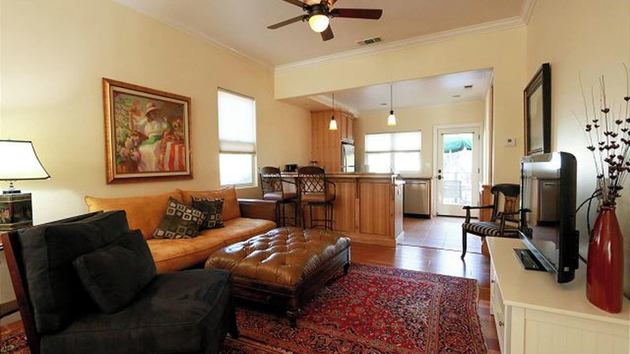 Others 5, Olive With a Twist by Avantstay Fenced Yard + Walk to Downtown Paso Robles, San Luis Obispo