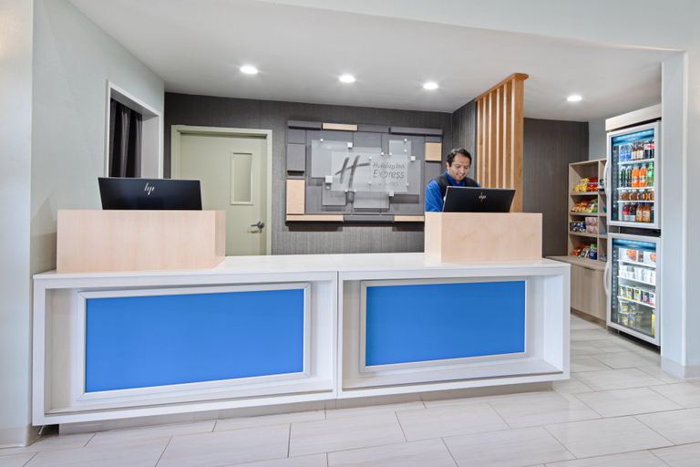 Public Area 5, Holiday Inn Express & Suites WATSONVILLE by IHG, Santa Cruz
