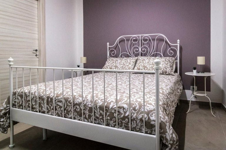 Bedroom 3, Casa del Forestiero Umberto, Catania