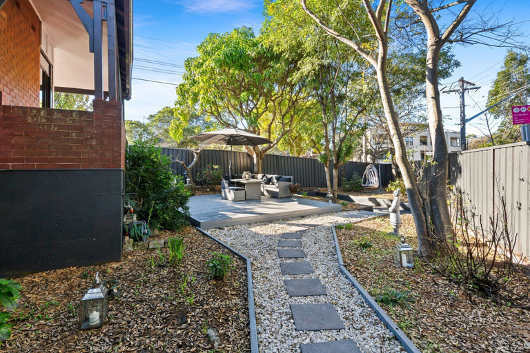 Others 3, Spacious 4-bed Character House in Vibrant Stanmore, Sydney