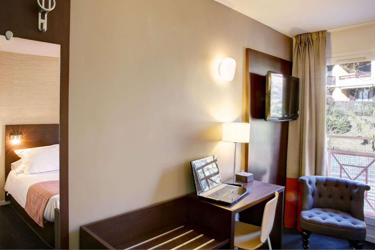 Bedroom 3, Logis Hôtel HAVVAH, Hautes-Alpes