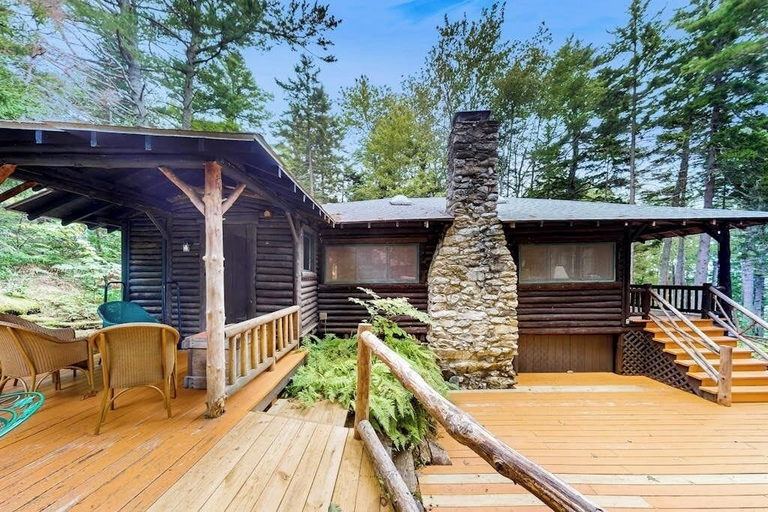 Others 2, Dreamy Wooded Cabin W/ Spacious Deck, Free Wifi, Secluded Location & More, Lincoln