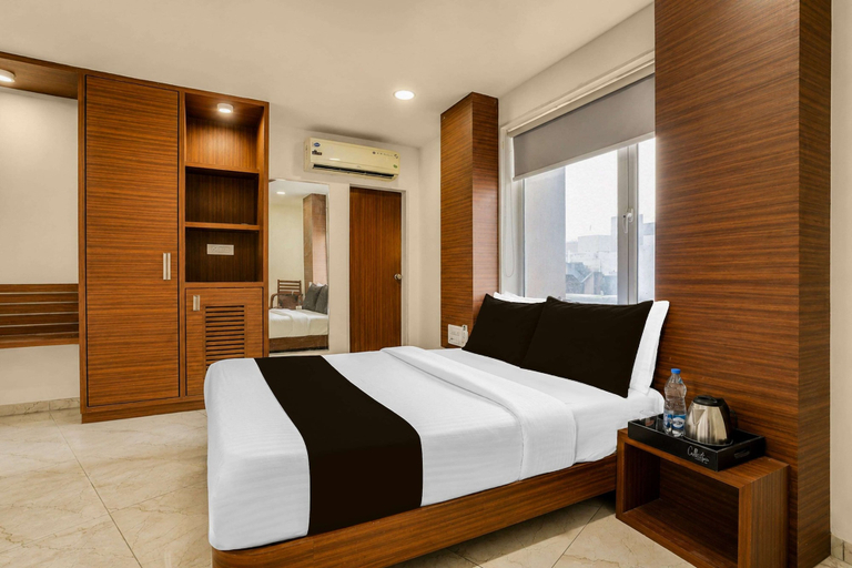 Others 2, Deluxe Room Hotel Simran, Rajkot