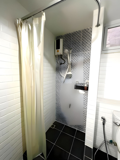 Bathroom 3, Mitr Inn Mrt Samyot Station - The Grand, Phra Nakhon