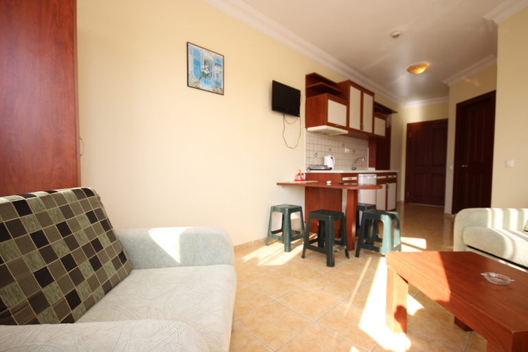 Bedroom 3, Minta Apart, Kemer