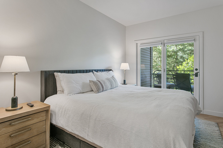 Others 5, Mountain Escape With Loft & Private Deck 2 Bedroom Condo, Summit