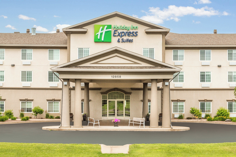 Exterior & Views 2, Holiday Inn Express & Suites EAU CLAIRE NORTH by IHG, Chippewa