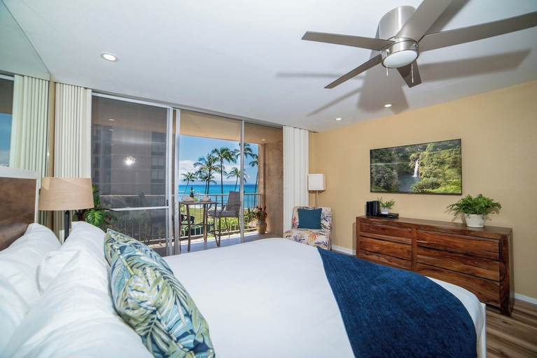 Bedroom 2, Remodeled Beachfront Studio AC Wonderful Ocean View -royal Kahana 317, Maui