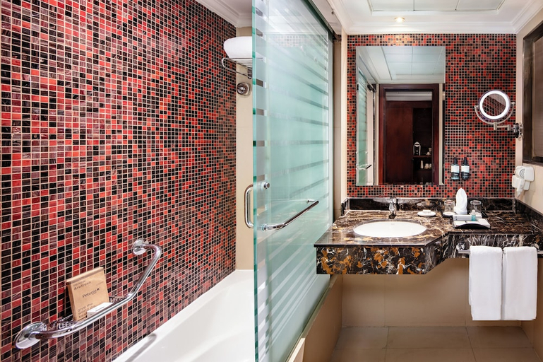 Bathroom 4, Al Aqeeq Hotel Madinah ex. Millennium, Al Madinah Al Munawwarah