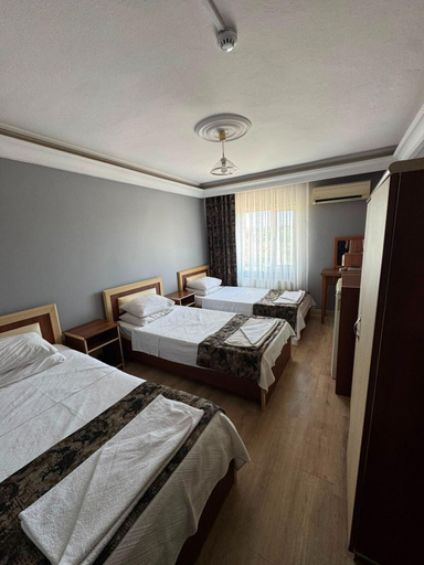 Others 3, Aslanlar otel, Merkez