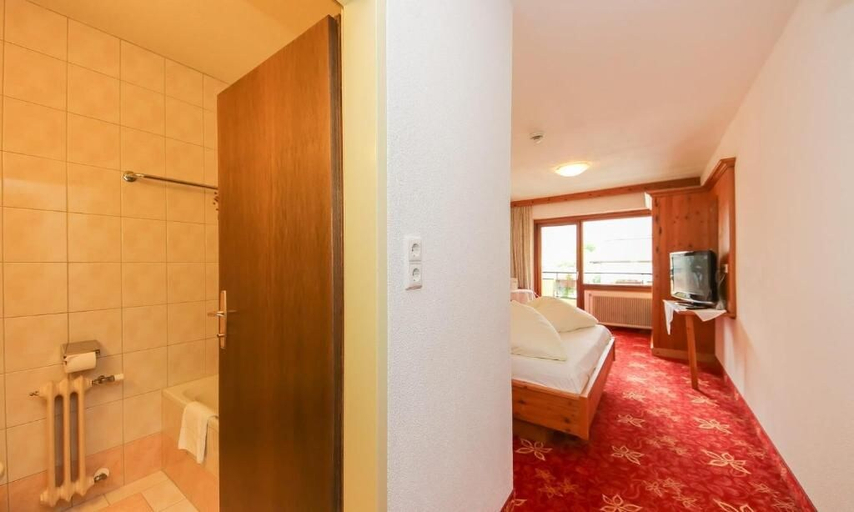 Bedroom 4, Hotel Dax by Alpeffect Hotels, Zell am See