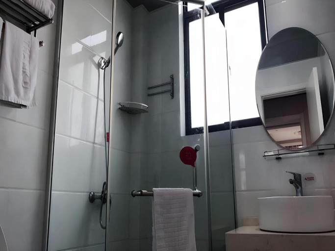 Bathroom, Thank Inn Plus Hotel Taizhou XingHua Anfeng county, Taizhou