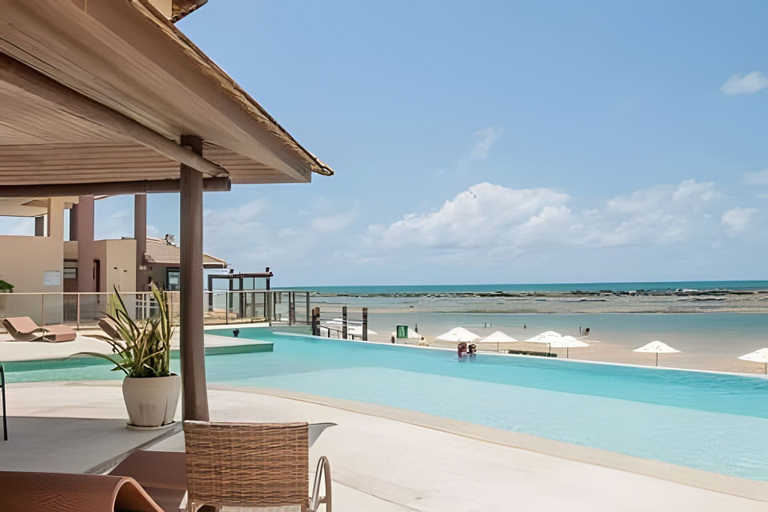 Others 2, Beachfront Apartment With Balcony by MME, Barra de São Miguel