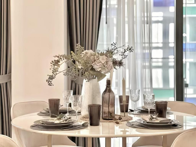 Others 5, Circle Sukhumvit 11 Bangkok, Wattana