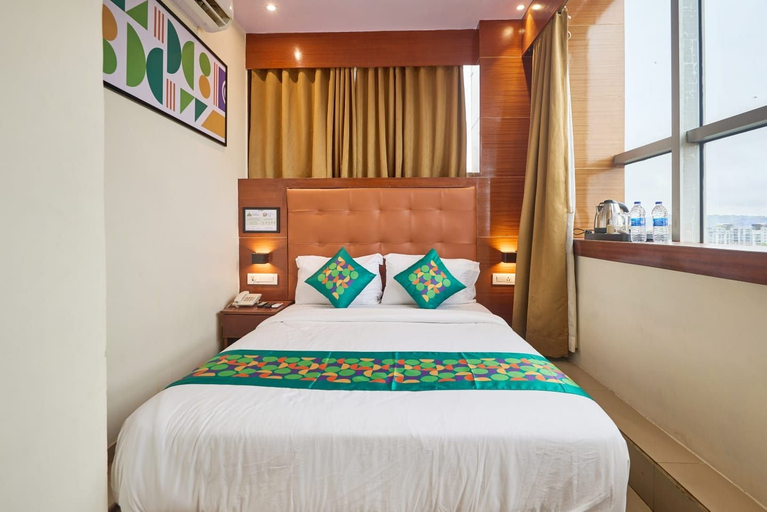 Others 2, Empire Suite, Mumbai Suburban