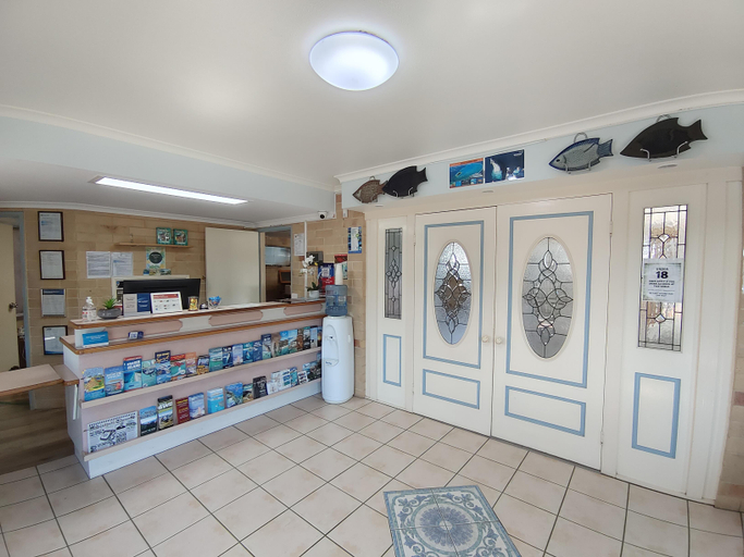 Public Area 2, Ambassador Motor Lodge, Hervey Bay - Pt A