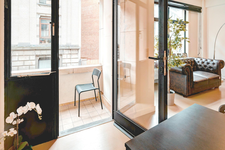 Others 5, Family Retreat With Balcony in Meir, Antwerpen