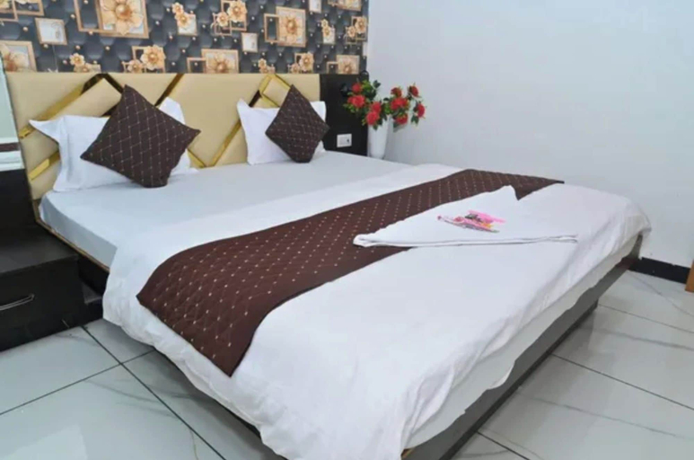 Others 4, FabHotel Rk, Dewas