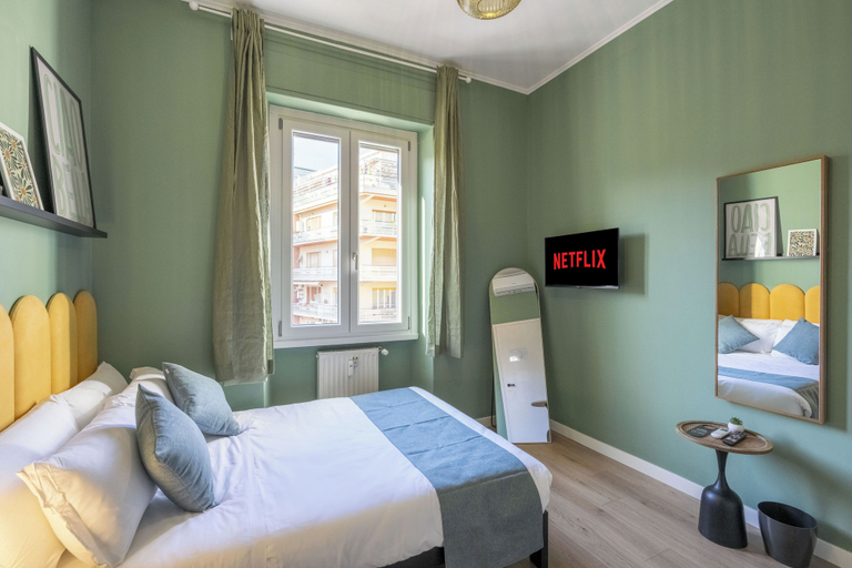 Others 5, ReRent Rooms 169 Medaglie D'oro, Rome